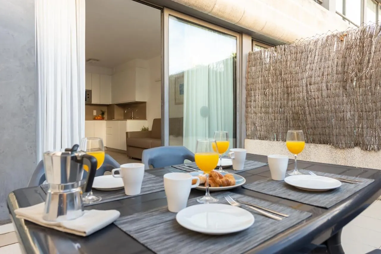 *** Apartahotel Atenea Park Suites & Apartments Vilanova i la Geltrú España